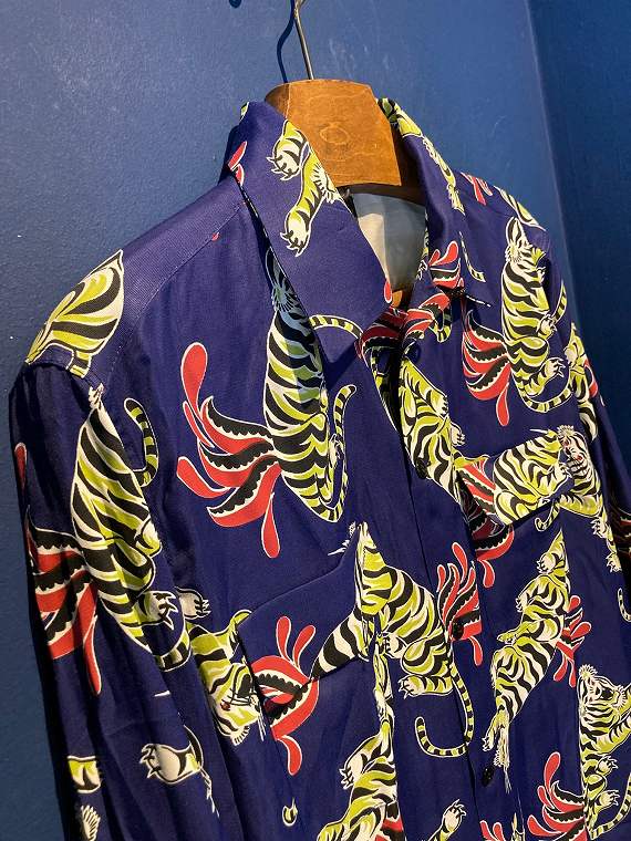 The Groovin High /1950's Vintage Style Rayon L/S Shirt | SWINDLE